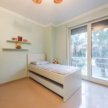 Apartment The Grandeur Seaview By Ps
